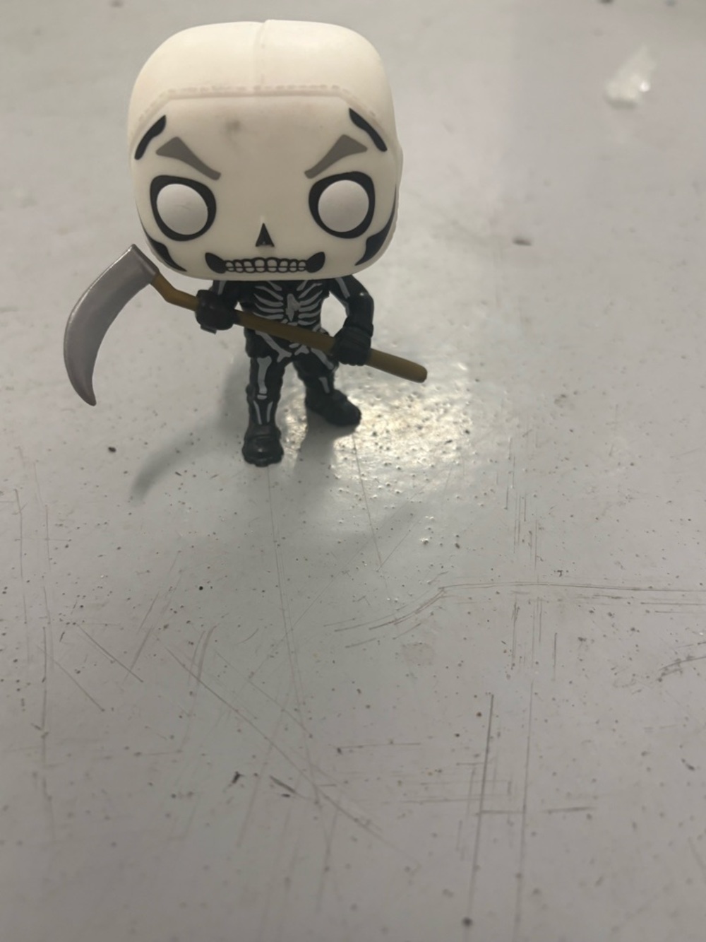 Funko Pop! vinyl figure Skeleton Grim Reaper with Scythe Black White Standard